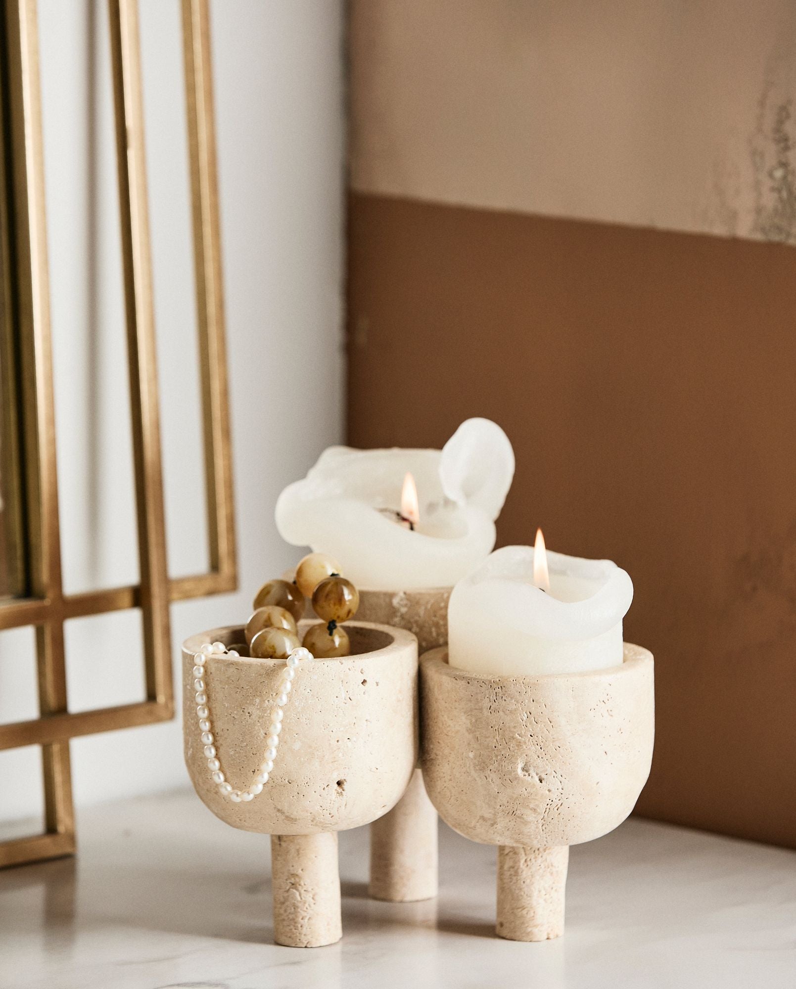ROCA Kruka, Ivory