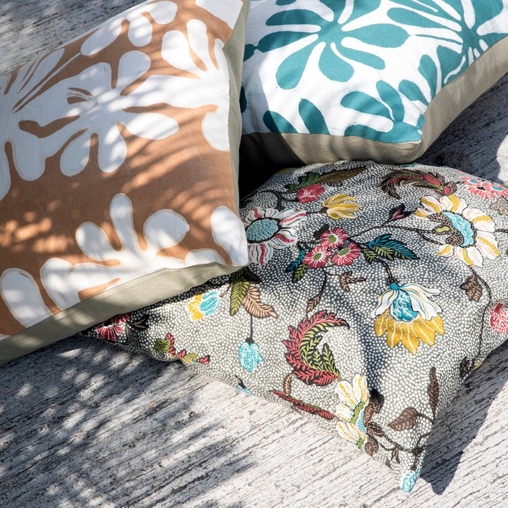 Ceannis Flower Linen Kuddfodral 50x50cm, Grå - Azalea Home