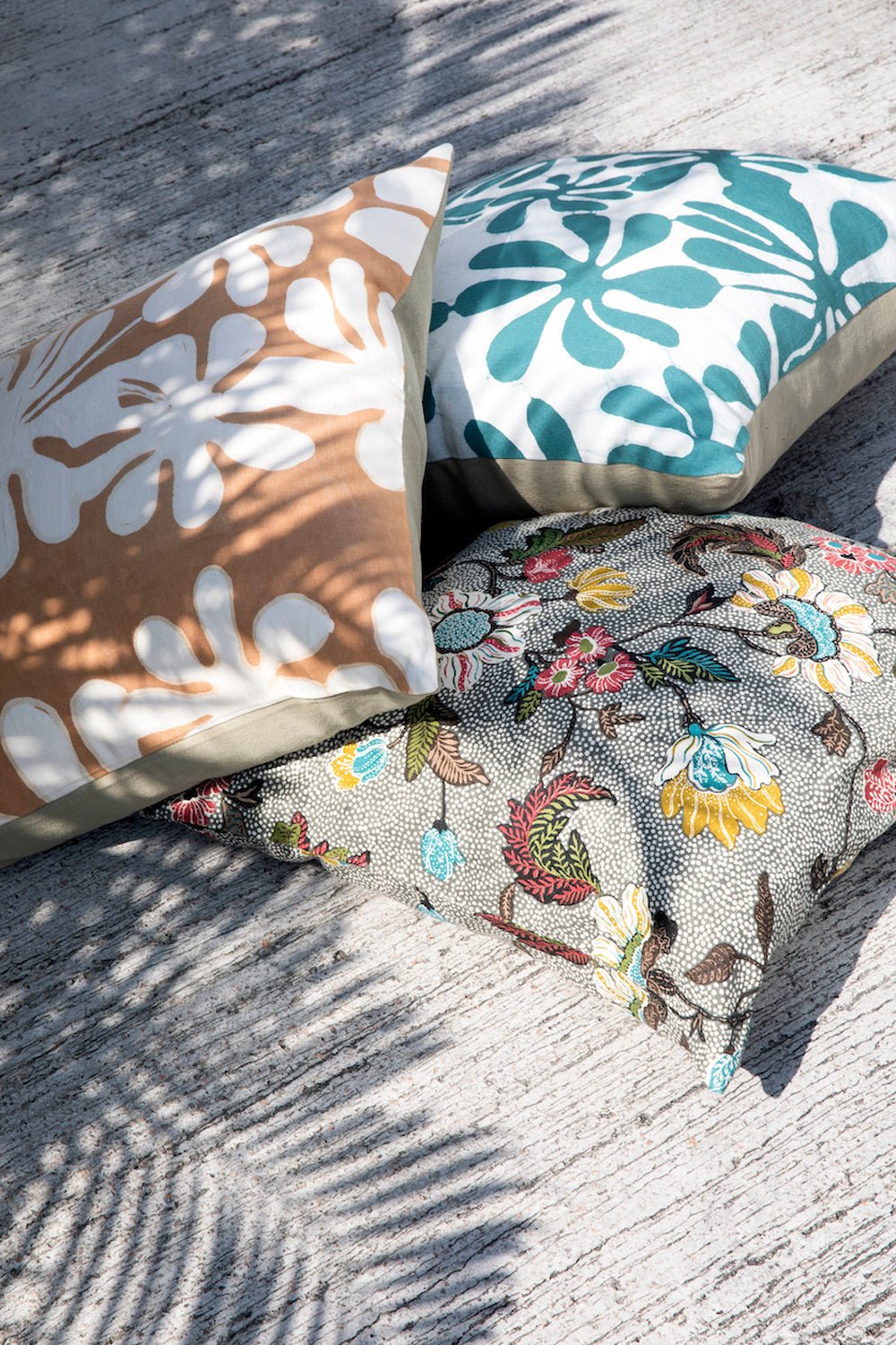 Ceannis Flower Linen Kuddfodral 50x50cm, Grå - Azalea Home