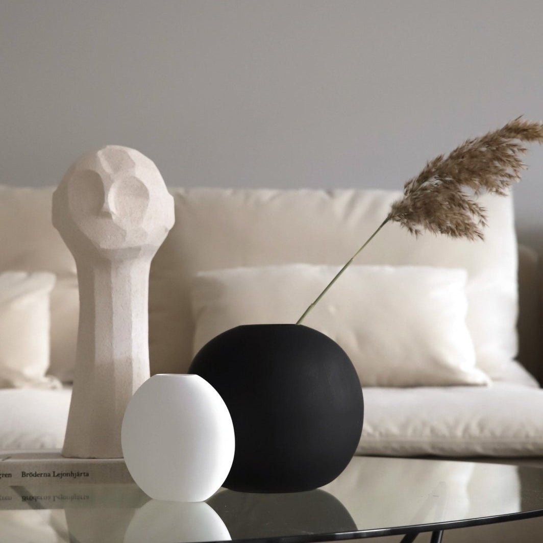 Cooee Design Ball Vas 20cm, Svart - Azalea Home