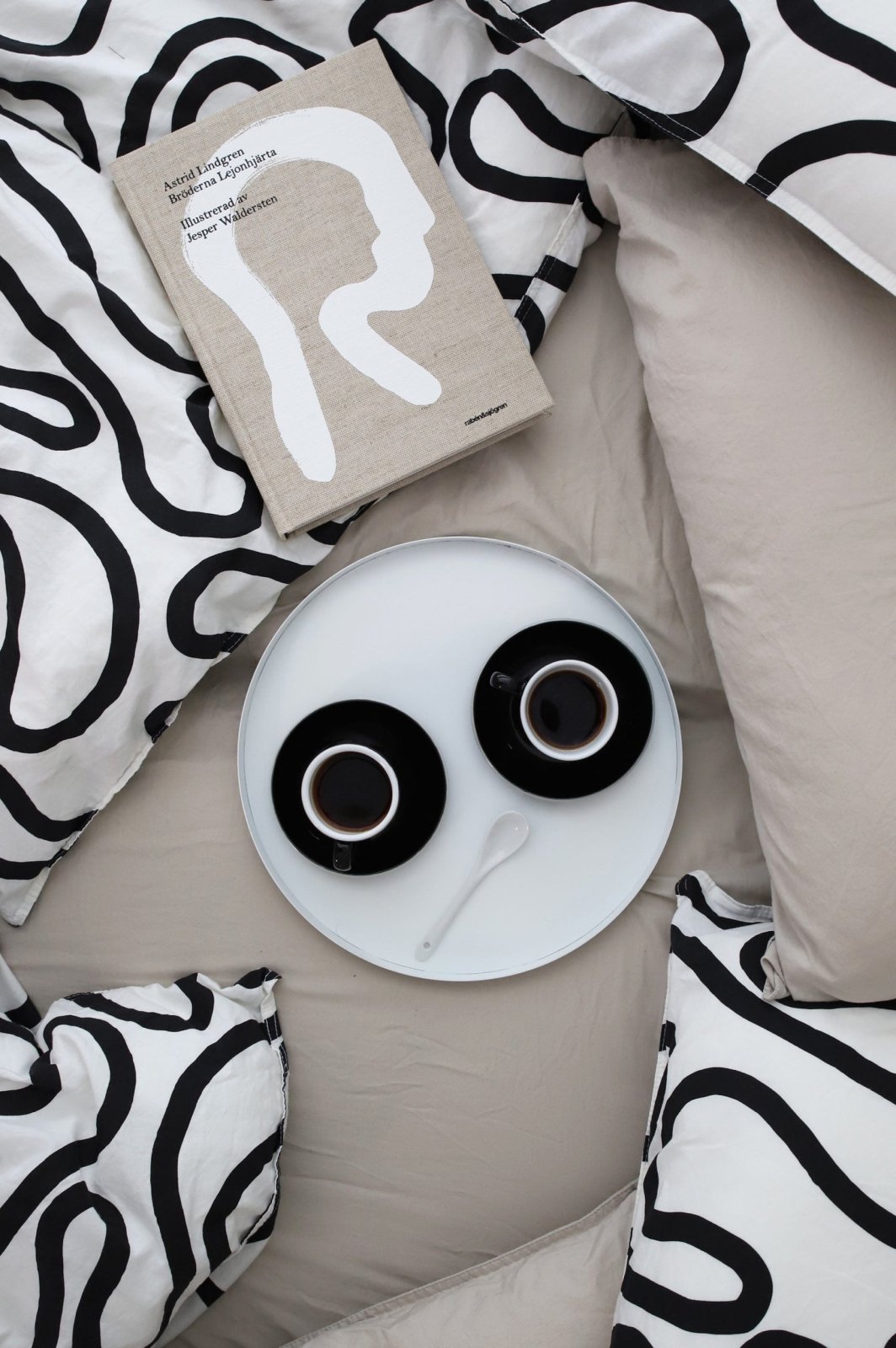Cooee Design Circle Bricka Ø30cm, Vit - Azalea Home
