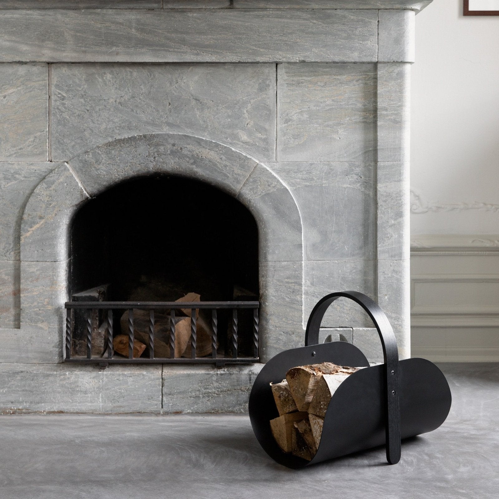Cooee Design Woody Vedkorg, Svart - Azalea Home