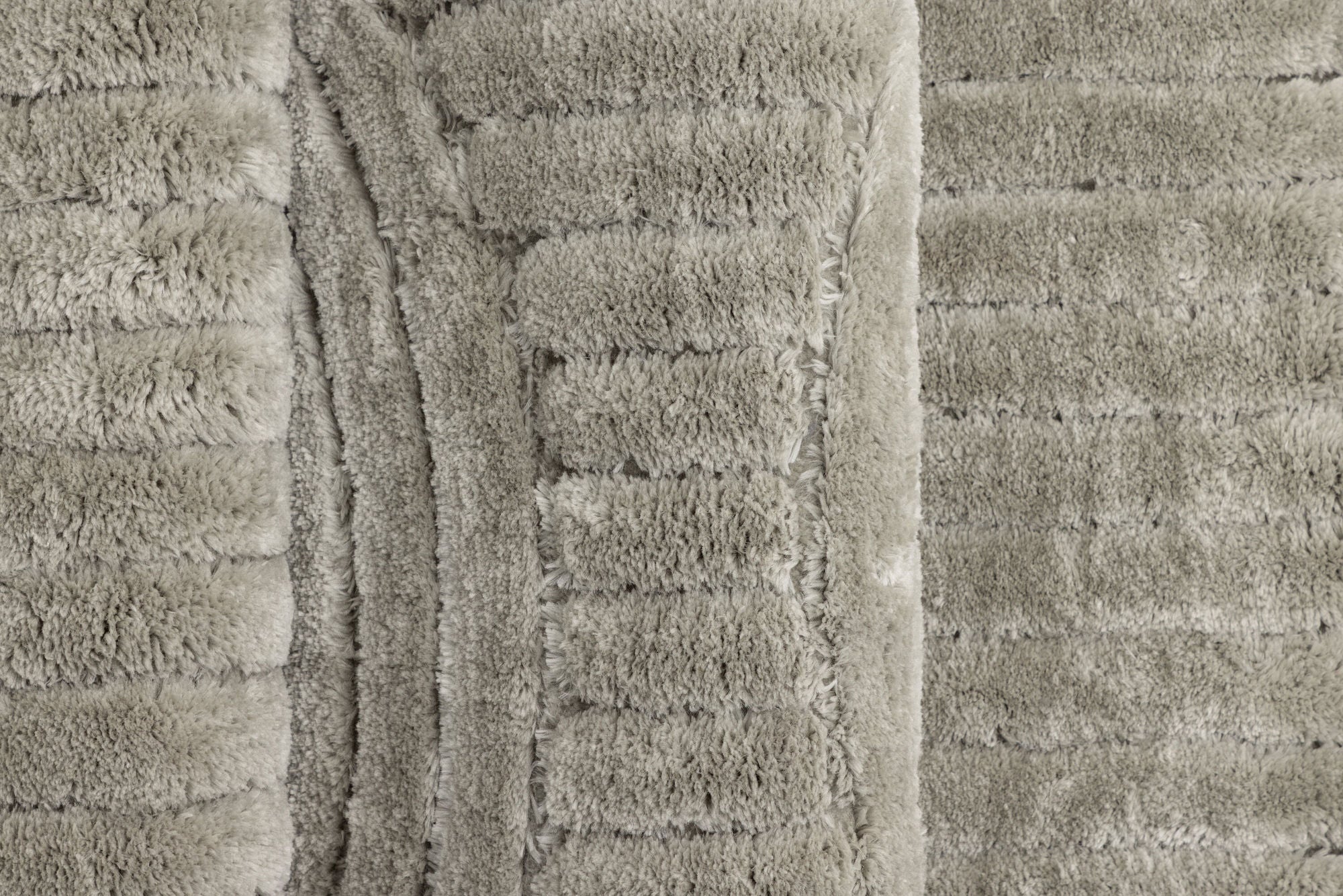 Niklas Matta 290x200, Greige