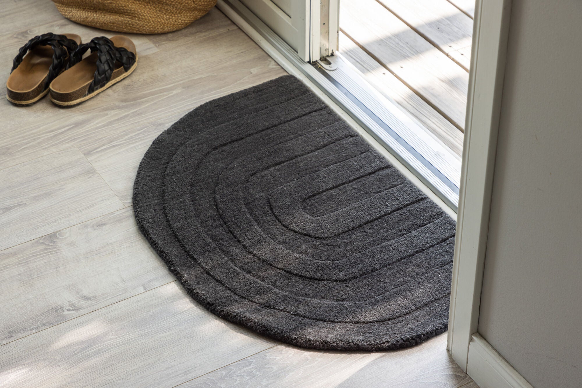 Nora Ullmatta Halvmåne 50x80, Grå