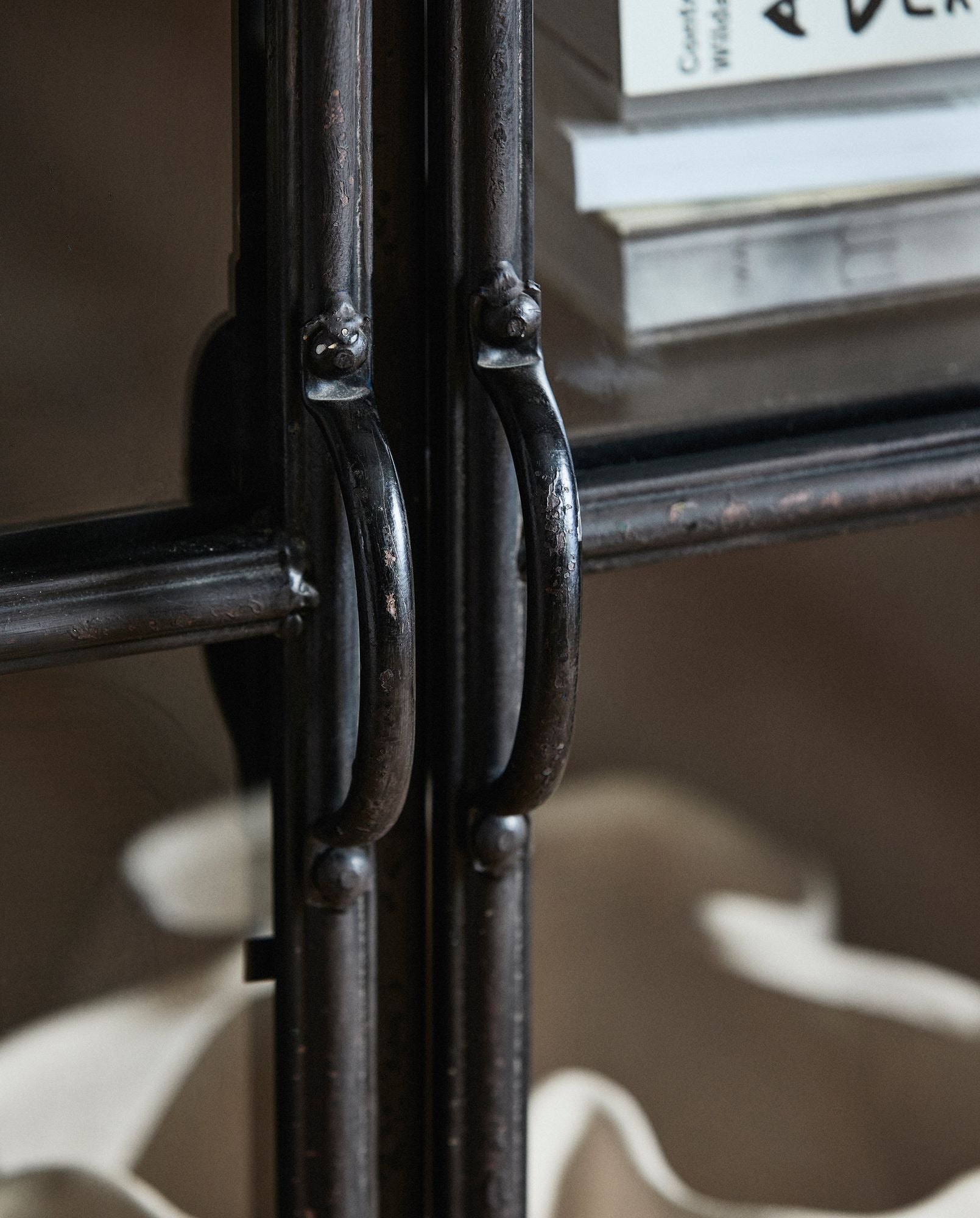 DOWNTOWN Sideboard, Svart