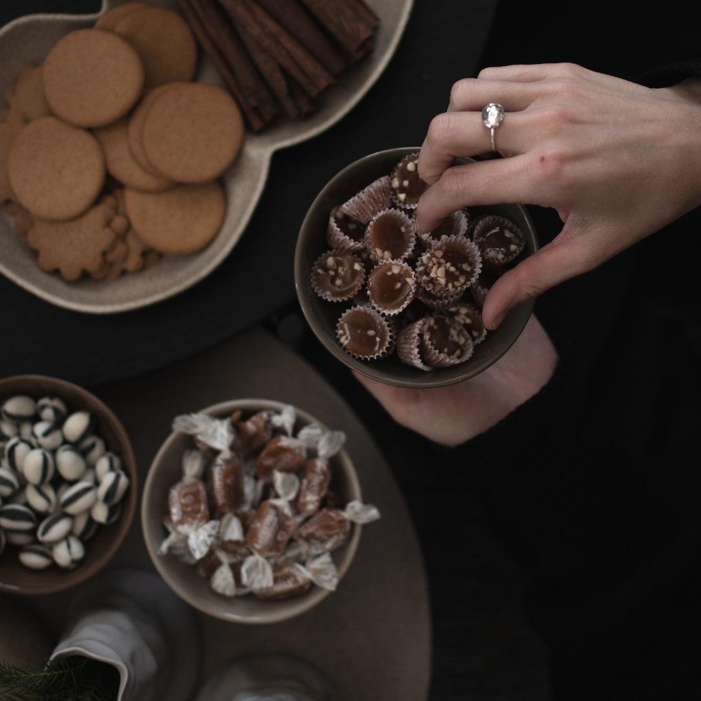 BASE Irregular Ø12 Skål, Nougat