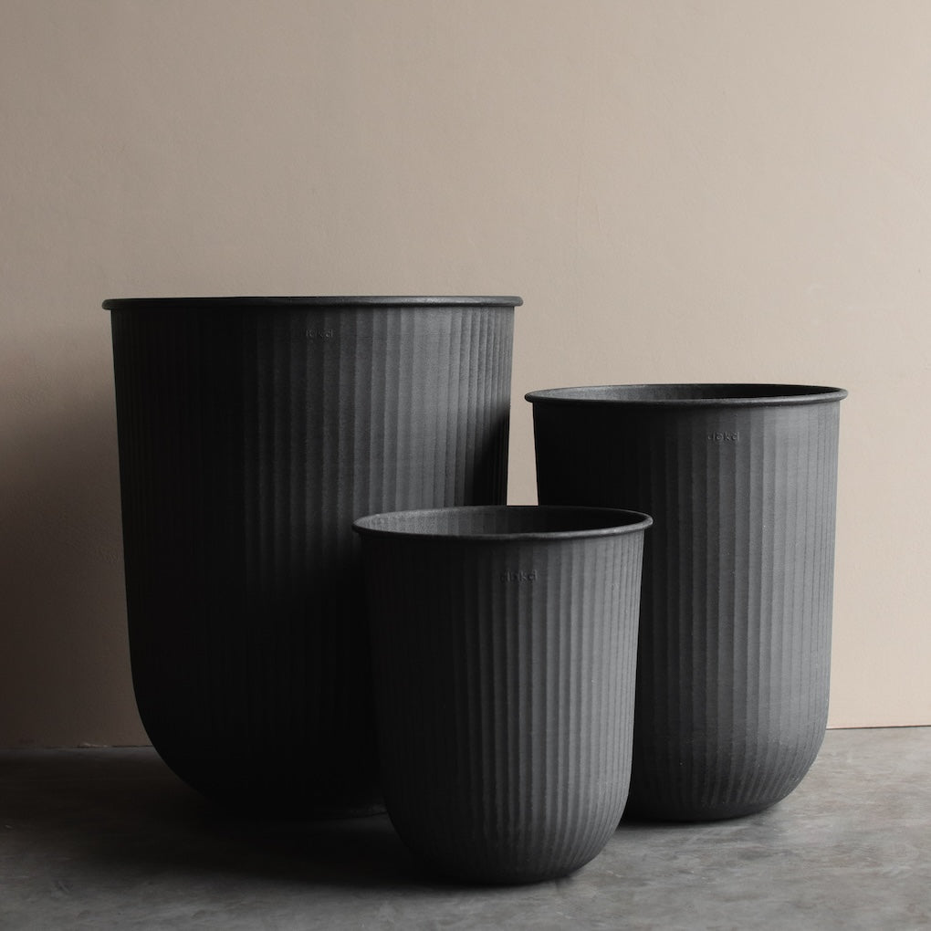 dbkd_aw24_out_stripe_black-1.jpg
