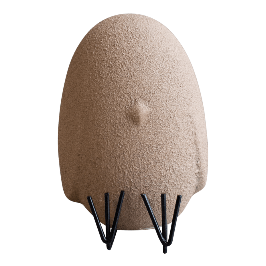 dbkd_cutout_sit_around_sand.png