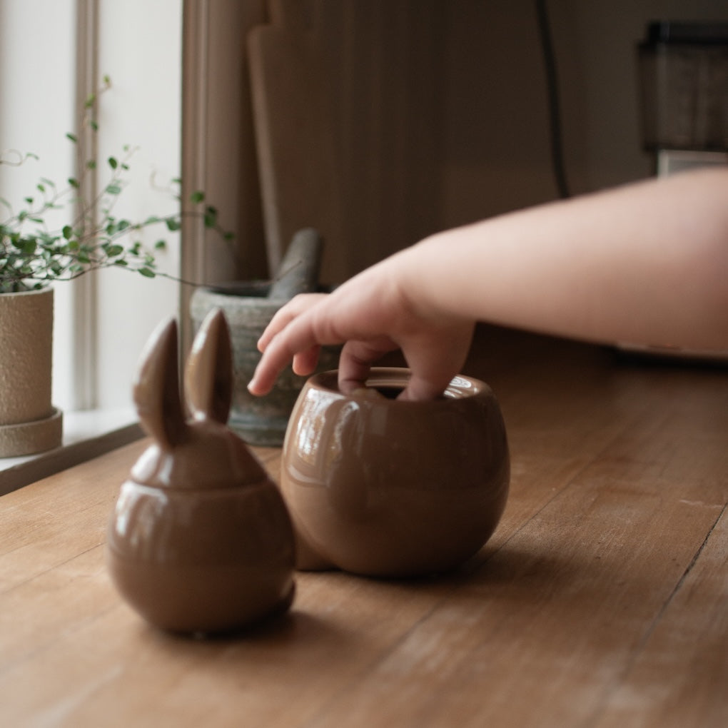 dbkd_ss25_eating_rabbit_nougat_square-8-86115.jpg