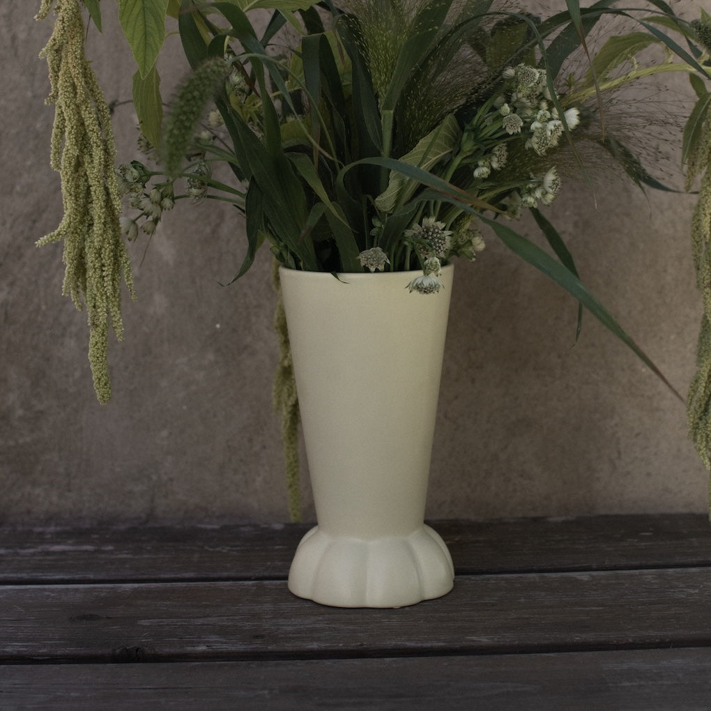 FLORA Vas, Creme