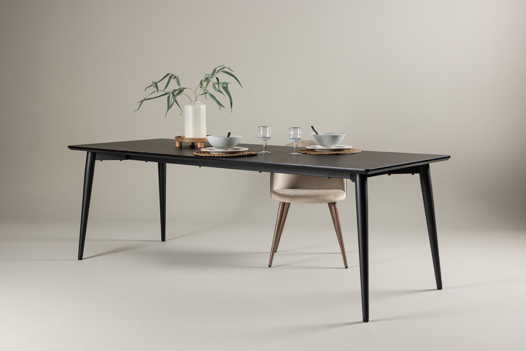 Astrid Matbord 230cm, Svart