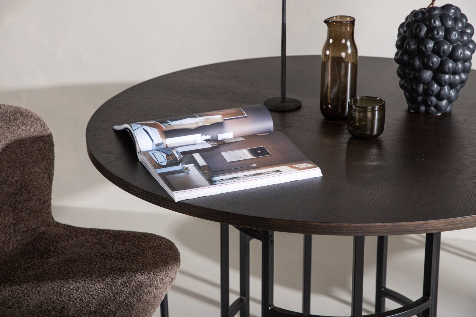 Furniture Fashion Copenhagen Matbord Ø115, Mocca - Azalea Home