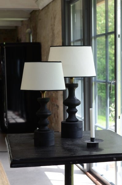 Hallbergs Belysning Carolin Lampskärm 25cm, Vit/Svart - Azalea Home