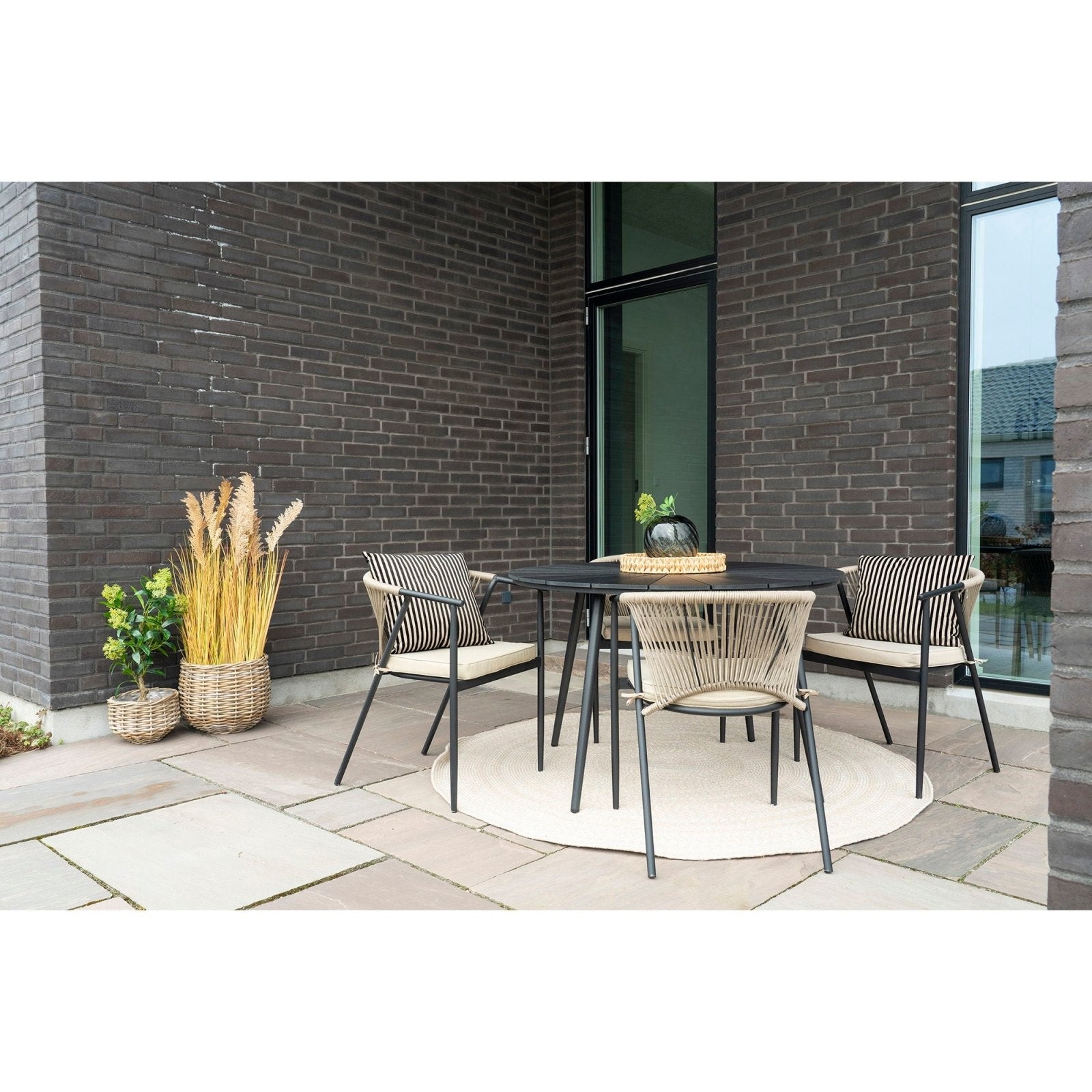 House Nordic Atlanta Trädgårdsbord Ø120, Svart - Azalea Home