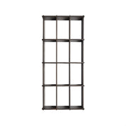 Grid Hylla, Mörk