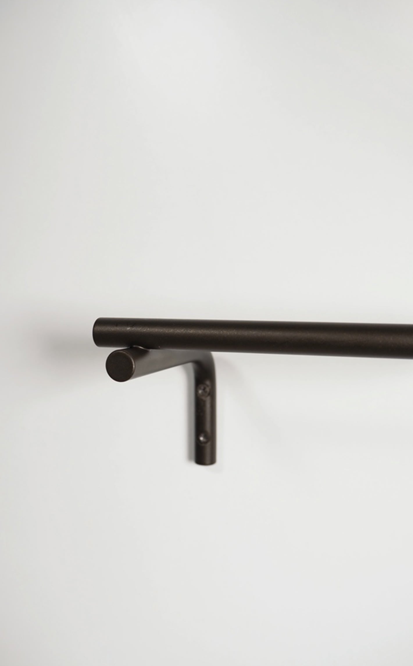 Pieni Toalettpappershållare, Browned Brass