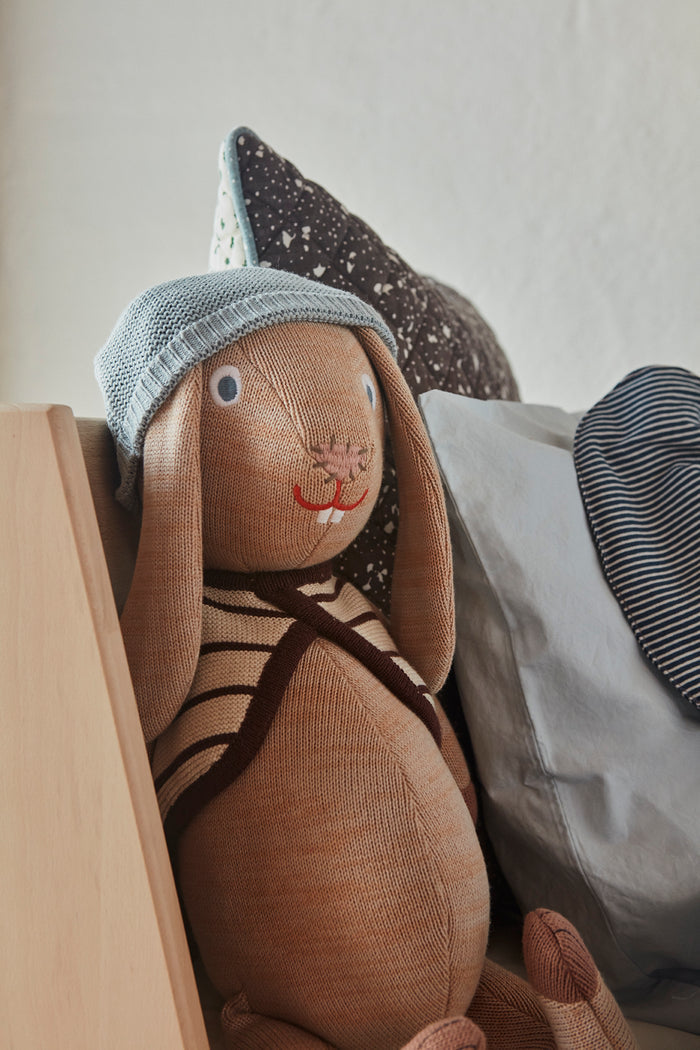 Jojo Rabbit Gosedjur, Light