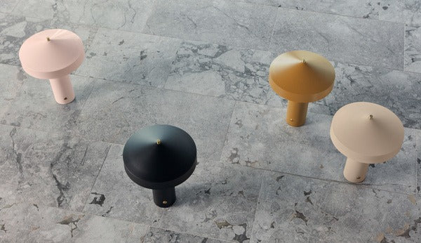 Hatto Bordslampa, Svart