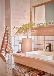 Inka Kruka, Off-white