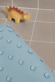Little Finn Badmatta, Dusty Blue