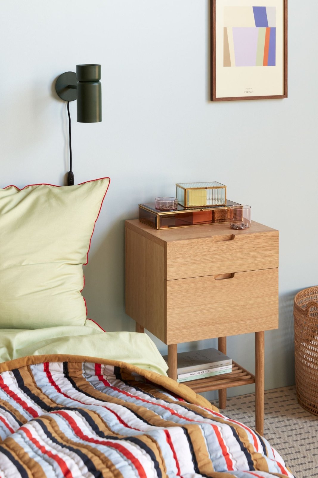 Hübsch Acorn Sängbord - Azalea Home