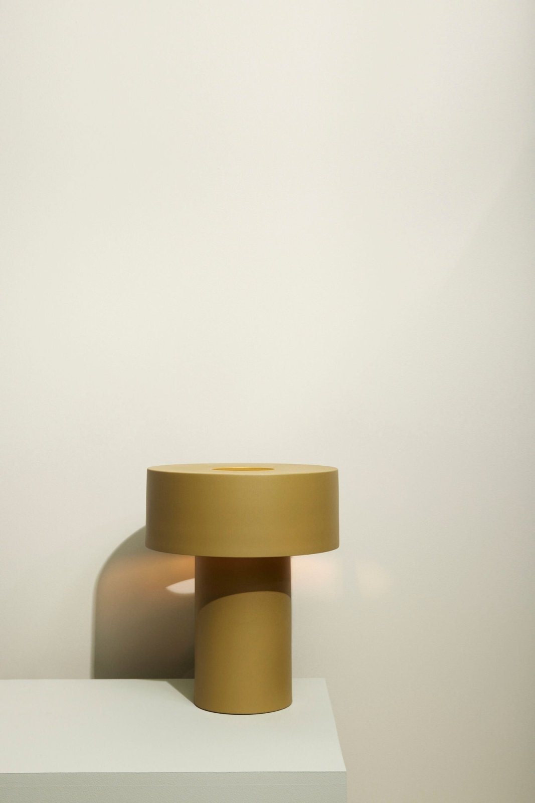 Hübsch Aki Bordslampa, Khakigrön - Azalea Home