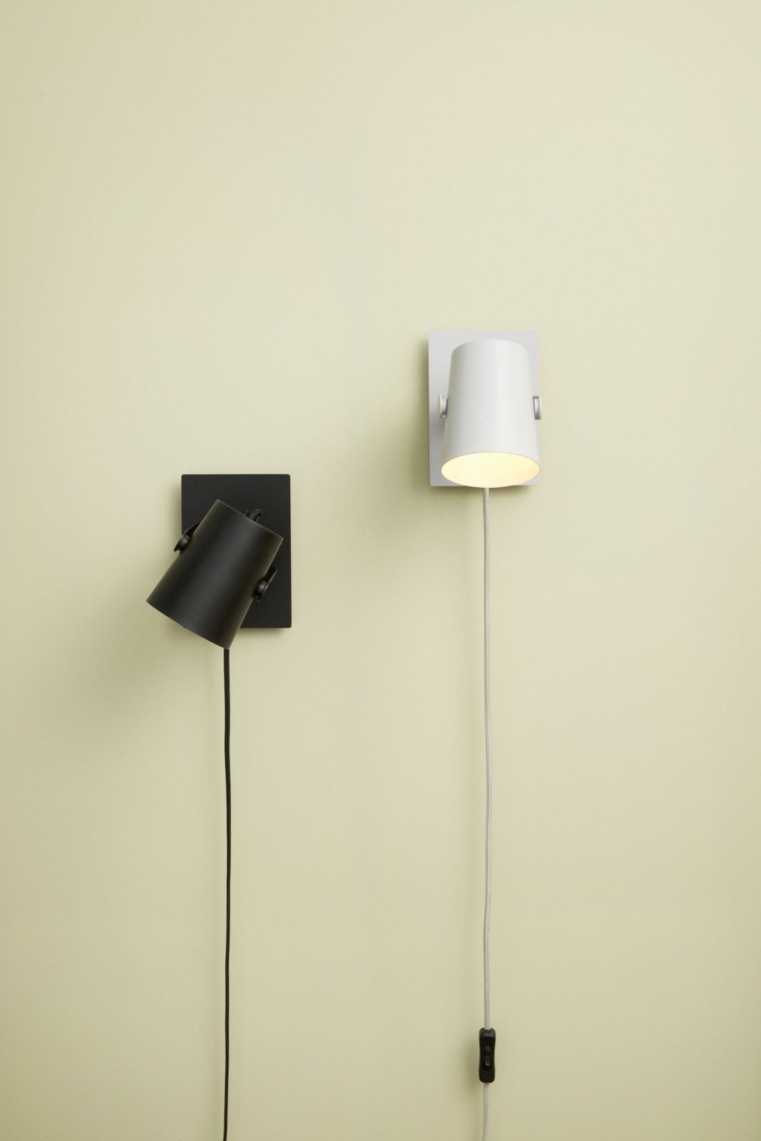 Hübsch Ardent Vägglampa, Svart - Azalea Home