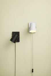 Hübsch Ardent Vägglampa, Svart - Azalea Home
