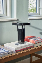 Hübsch BringMe Bärbar Bordslampa, Svart - Azalea Home