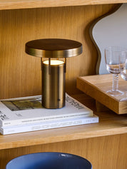 Hübsch BringMe Mini Bärbar Bordslampa, Mässing - Azalea Home