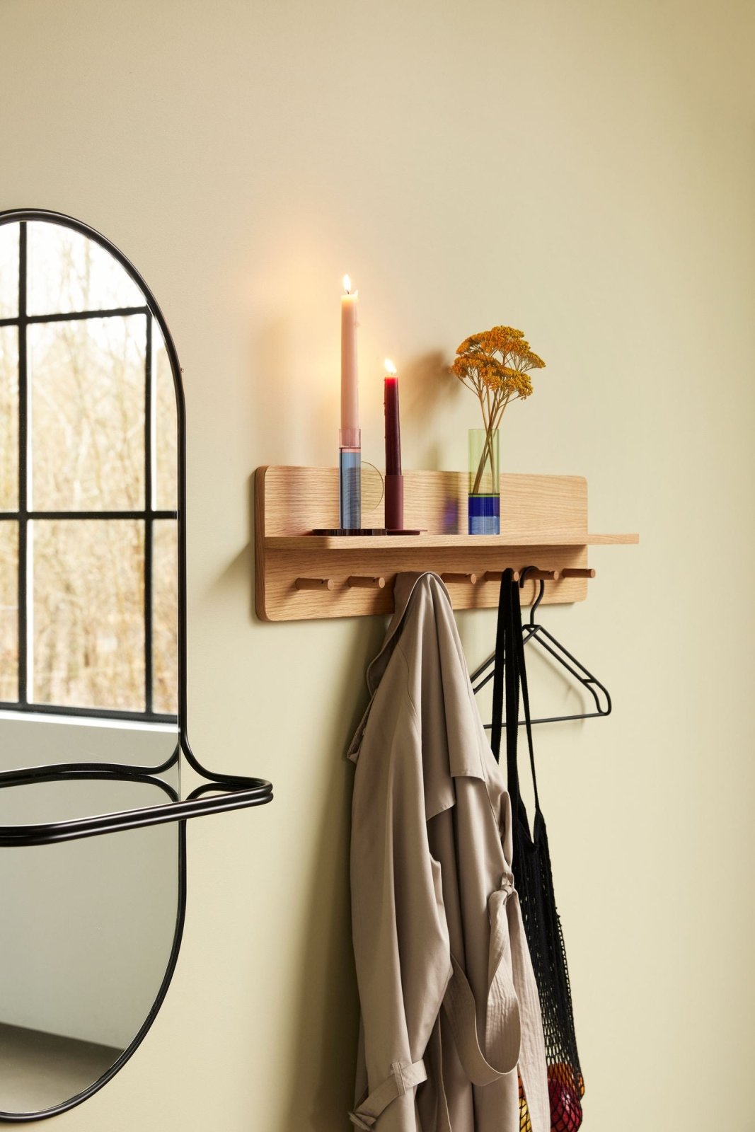 Hübsch Carry Spegel Svart, 102 cm - Azalea Home