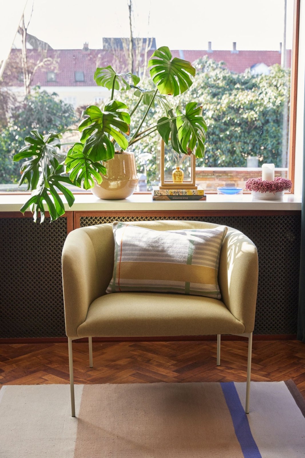 Hübsch Eyrie Loungestol, Gul - Azalea Home