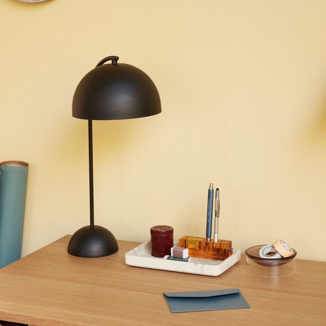 Hübsch Form Bordslampa, Svart - Azalea Home