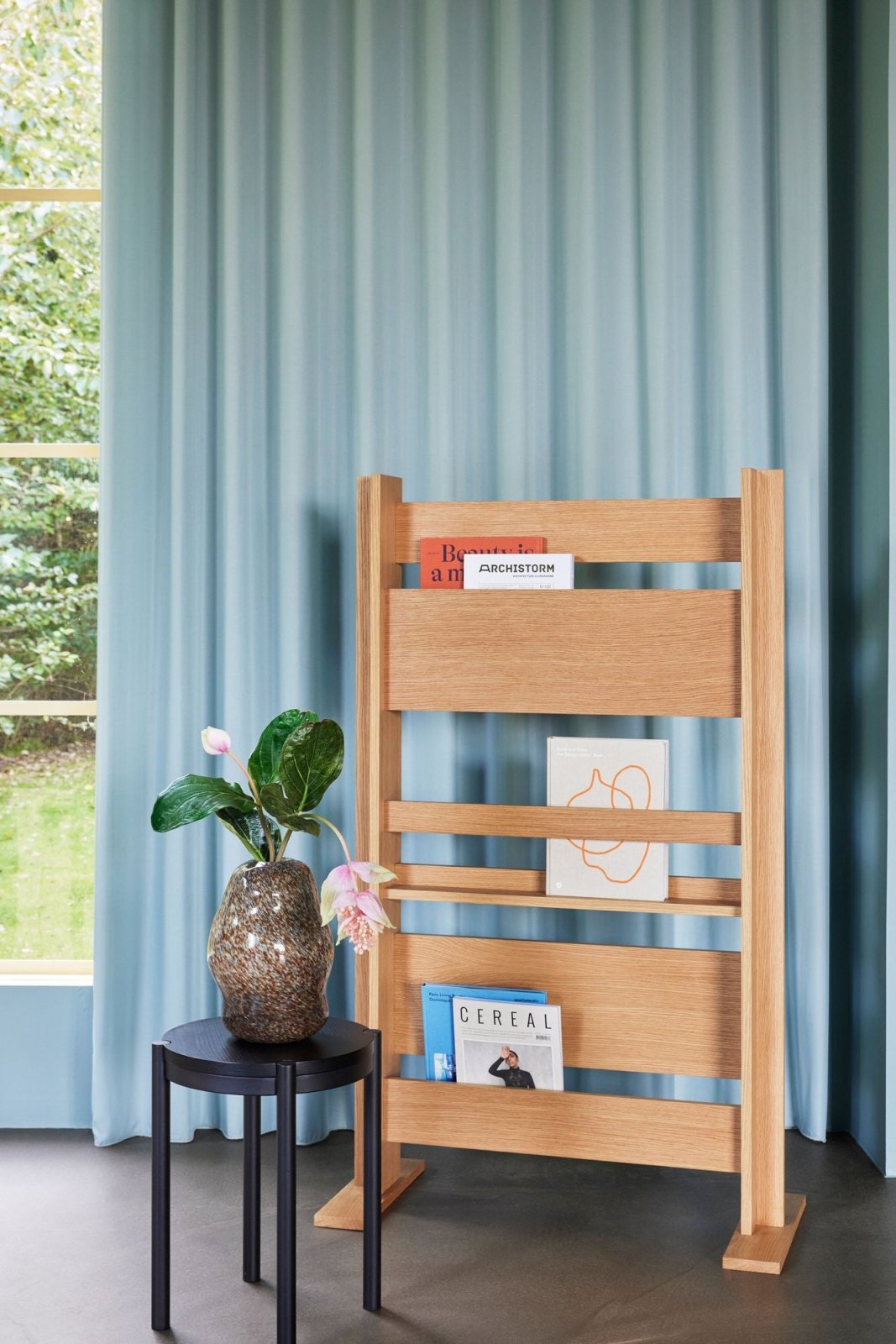 Hübsch Forma Tidningshylla, Natur - Azalea Home