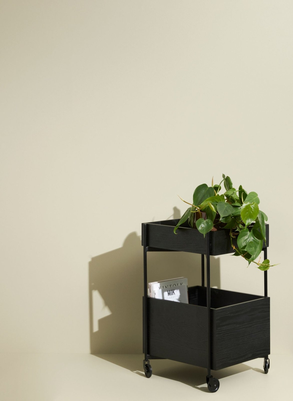 Hübsch Fresh Serveringsvagn Svart - Azalea Home
