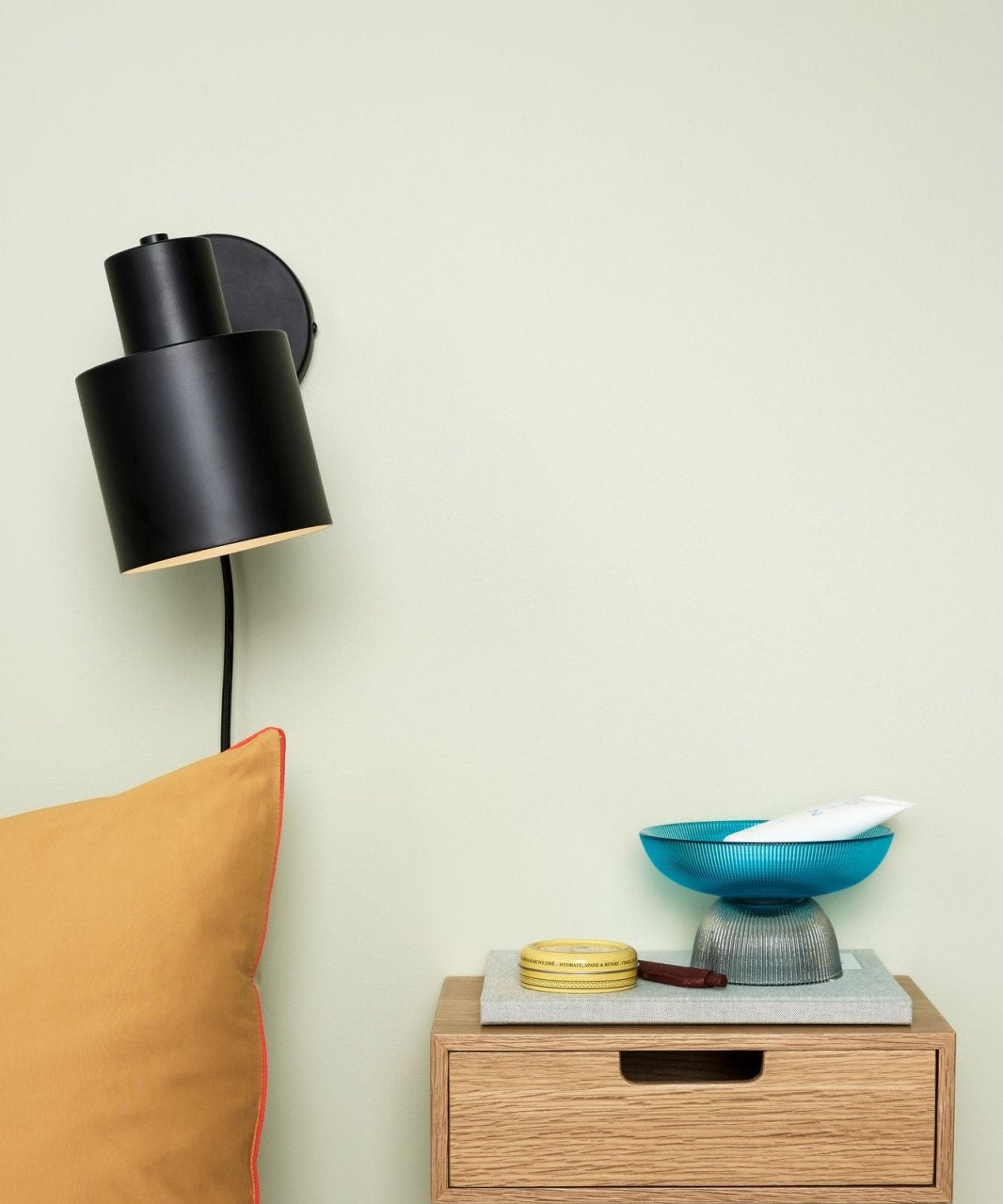 Hübsch Fuse Vägglampa, Svart - Azalea Home