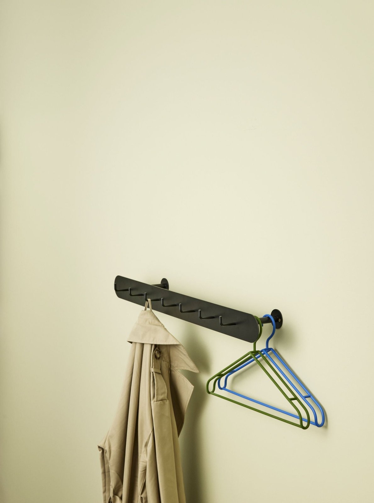 Hübsch Hack Klädhängare Svart 80cm - Azalea Home