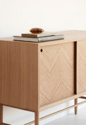 Hübsch Herringbone Byrå Natur - Azalea Home