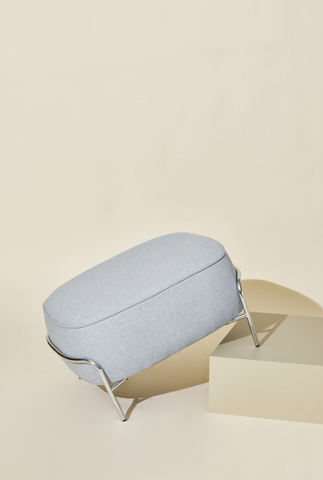 Hübsch Kumo Sittpuff, Blå - Azalea Home