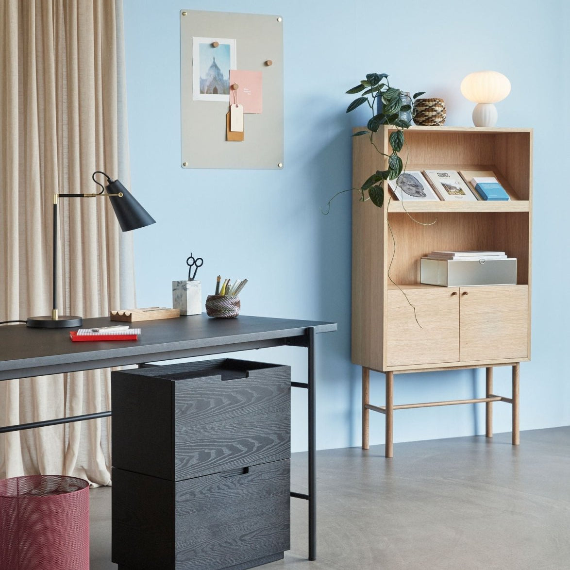 Hübsch Kumu Bordslampa, Vit - Azalea Home