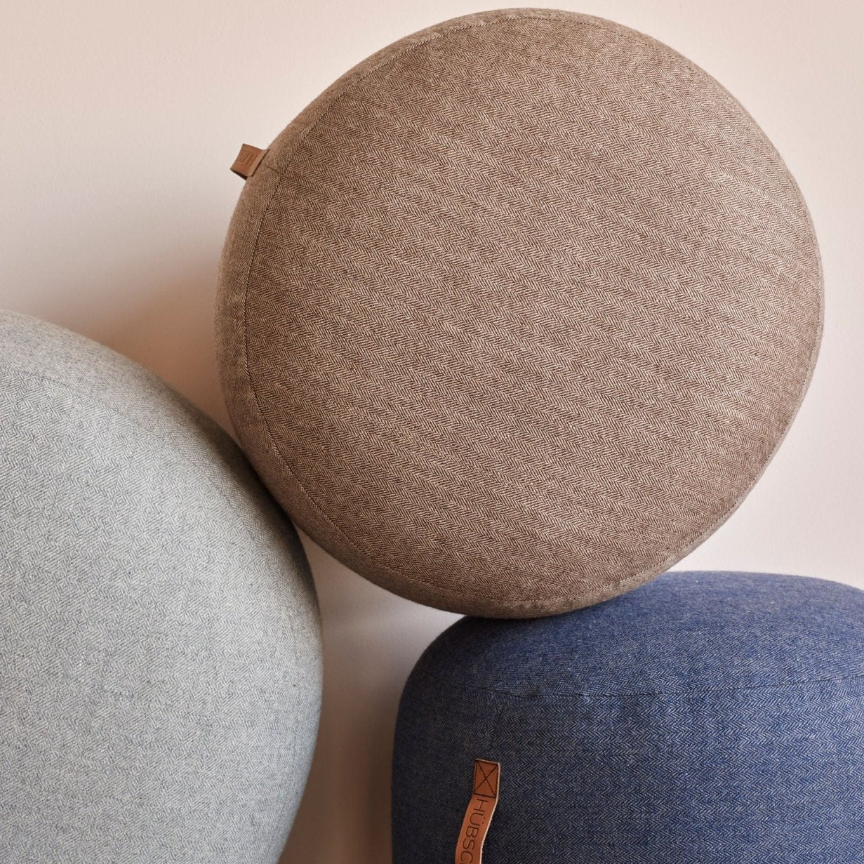 Hübsch Mochi Puff Ø50 Ljusblå - Azalea Home