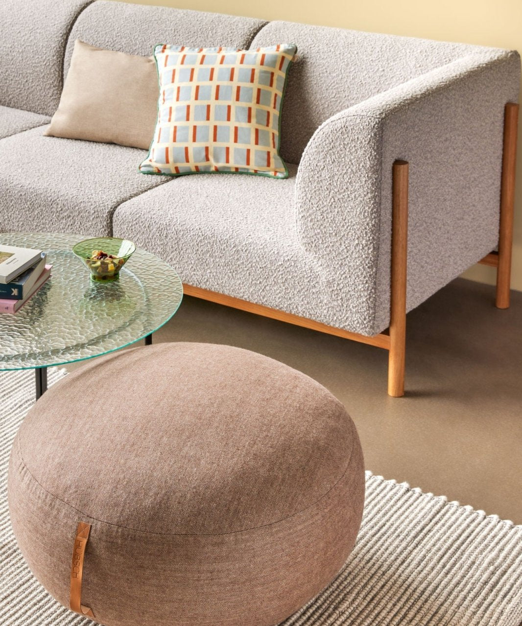 Hübsch Mochi Puff Ø70 Brun - Azalea Home