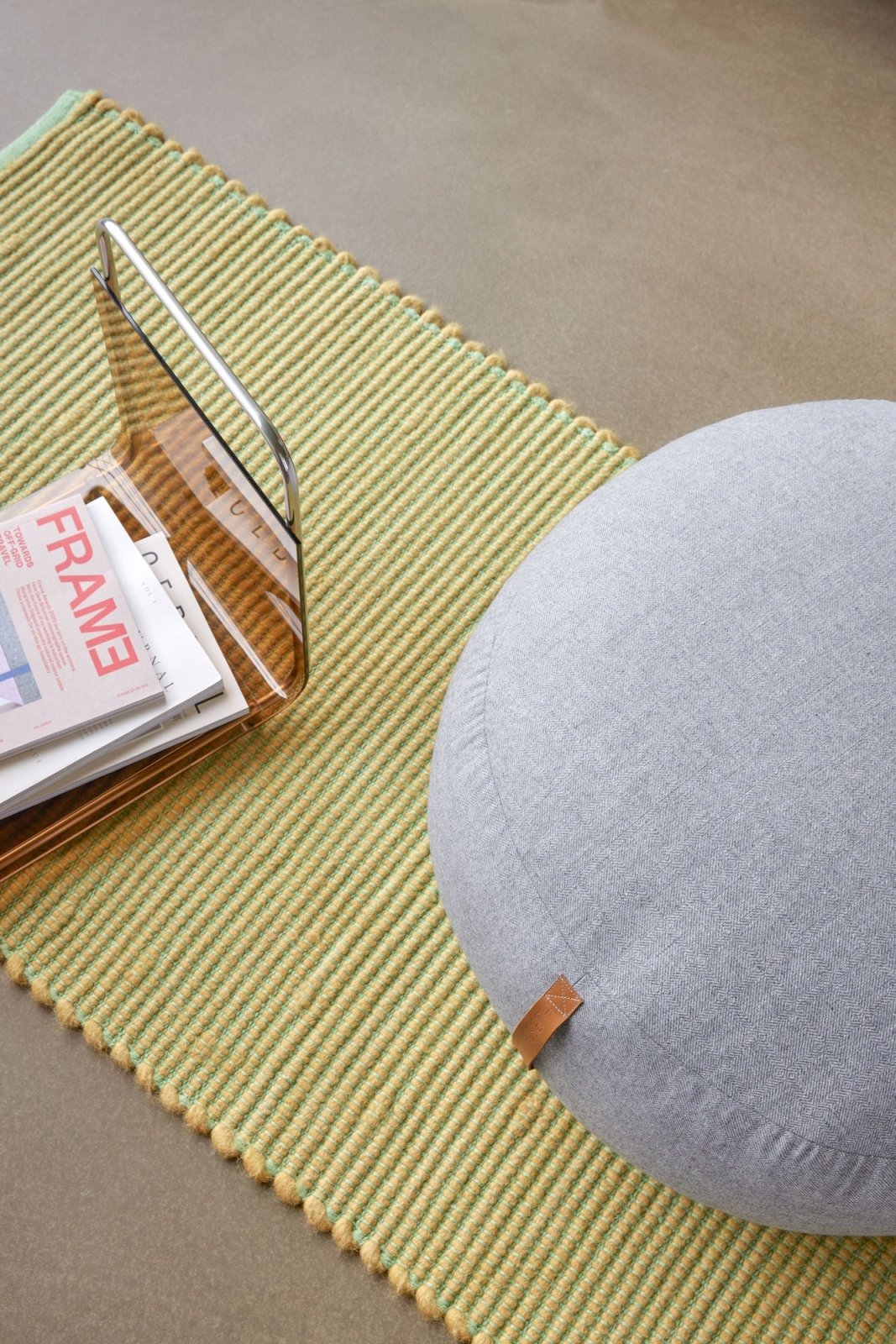 Hübsch Mochi Puff Ø70 Grå - Azalea Home