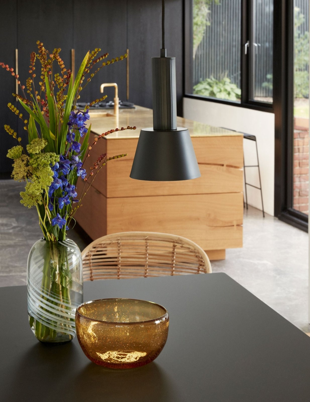 Hübsch Mono Pendellampa Svart - Azalea Home