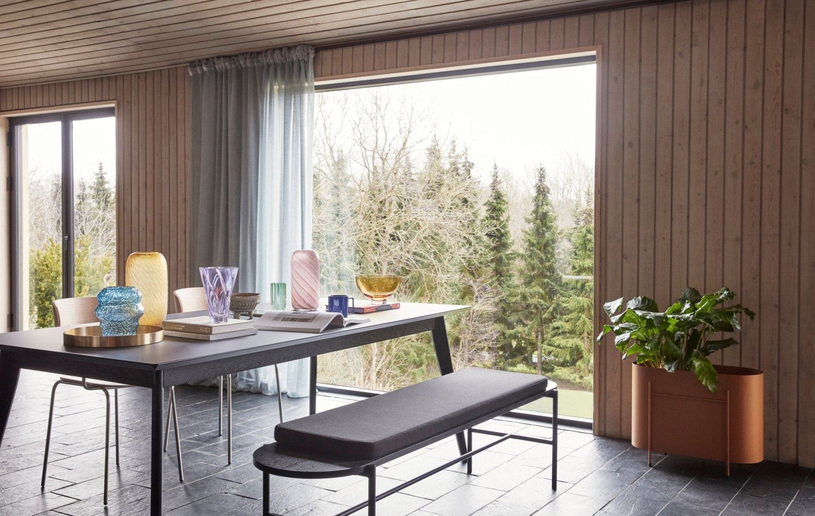 Hübsch Norm Bänk Svart, 180 CM - Azalea Home