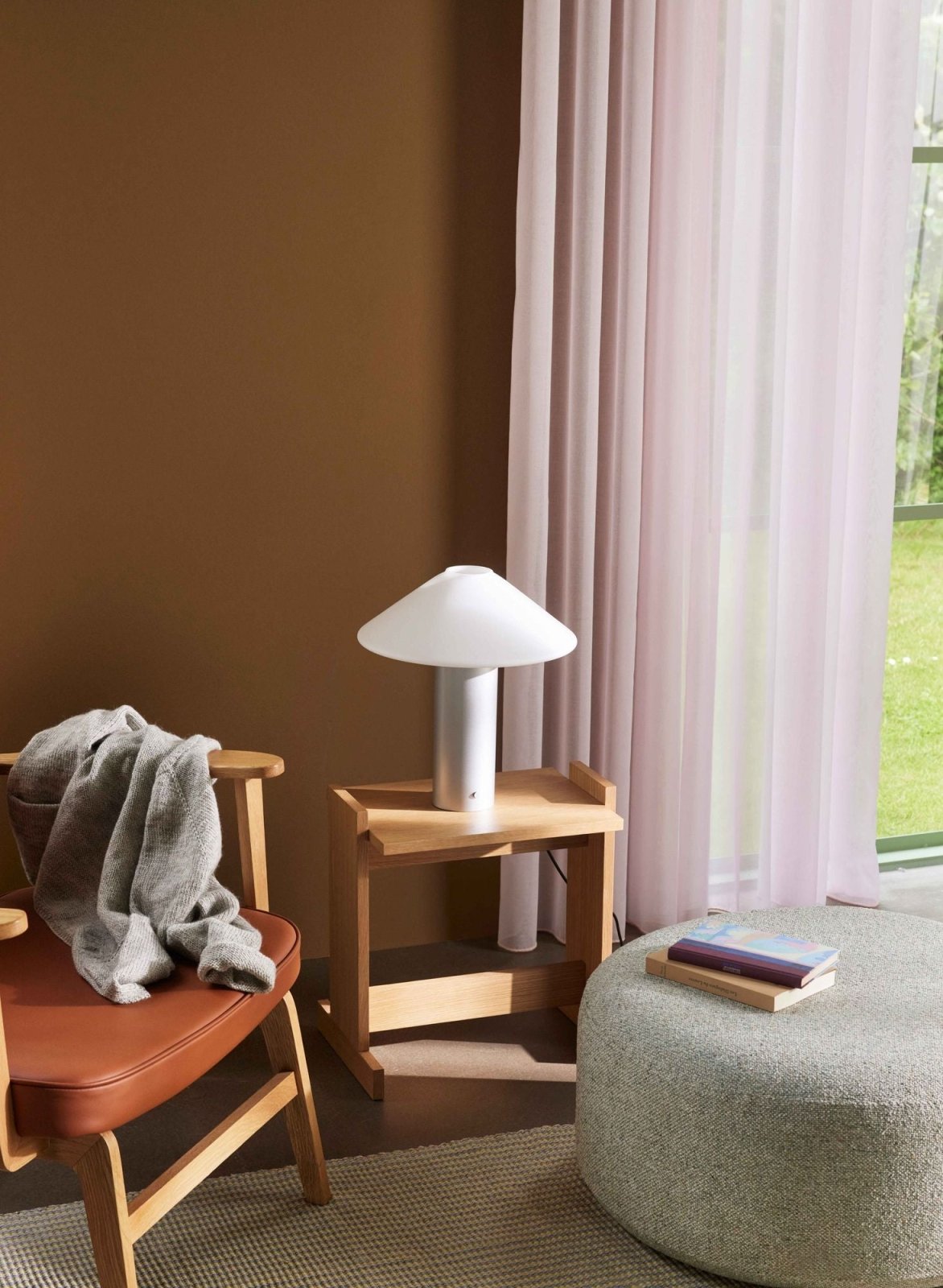 Hübsch Orbit Bordslampa, Metallic silver - Azalea Home