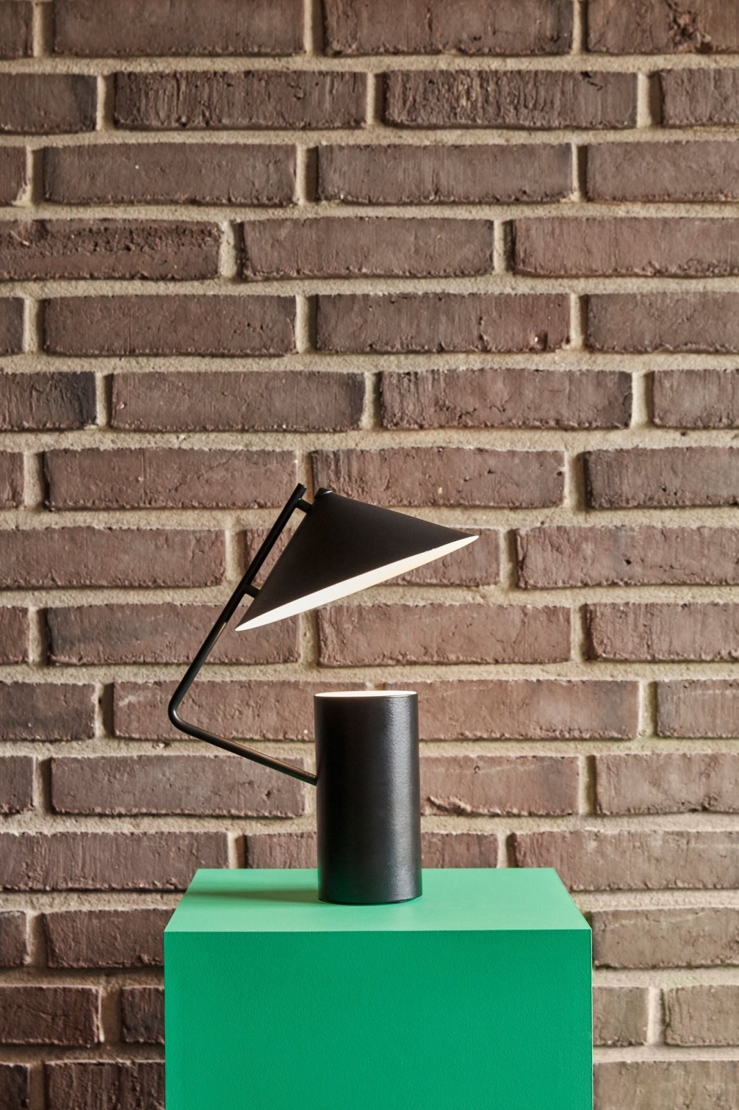 Hübsch Sen Bordslampa, Svart - Azalea Home
