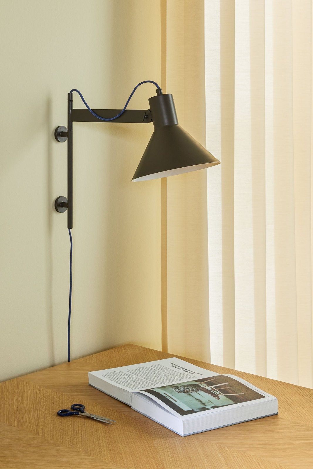 Hübsch Studio Vägglampa, Brun - Azalea Home