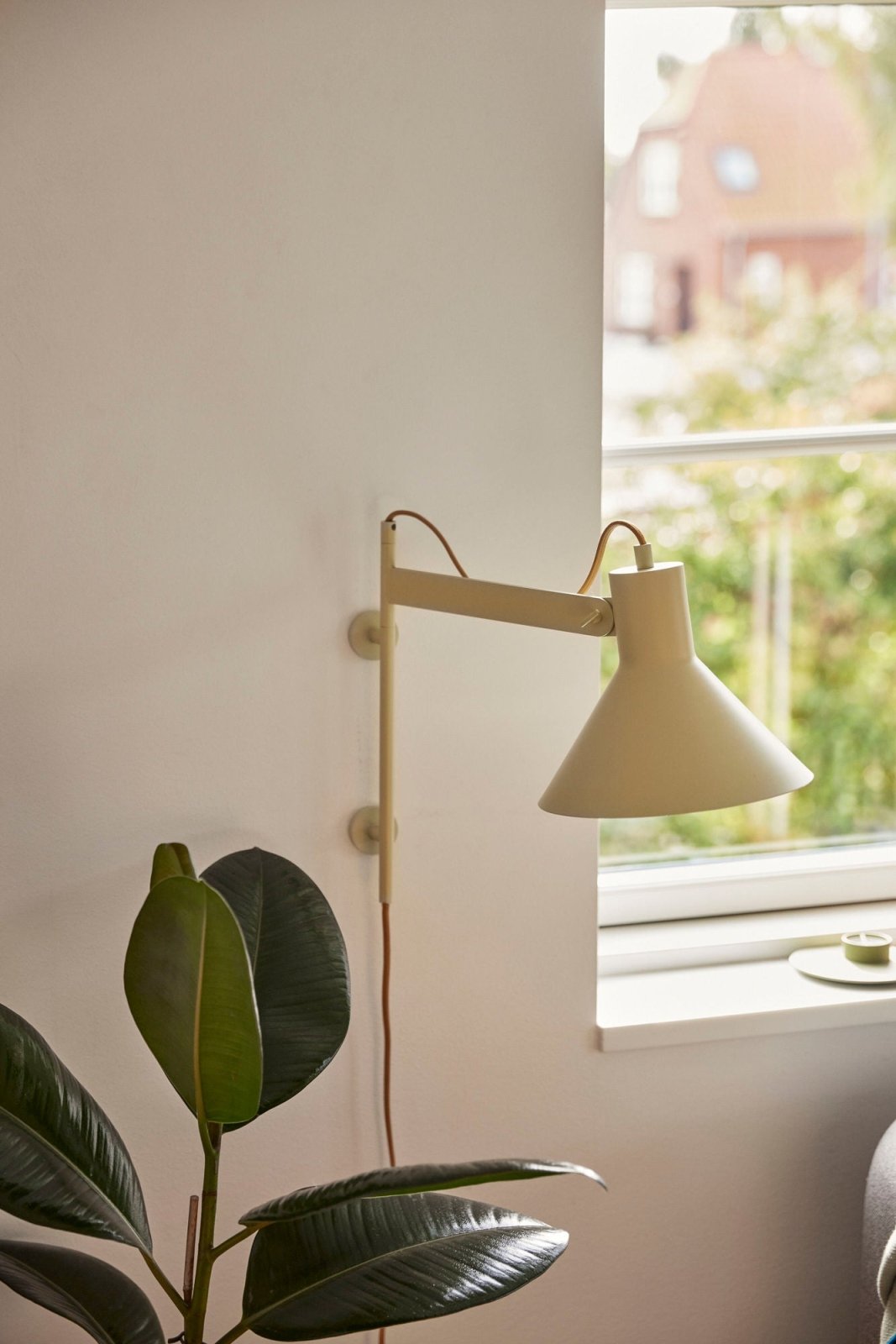 Hübsch Studio Vägglampa, Grön - Azalea Home