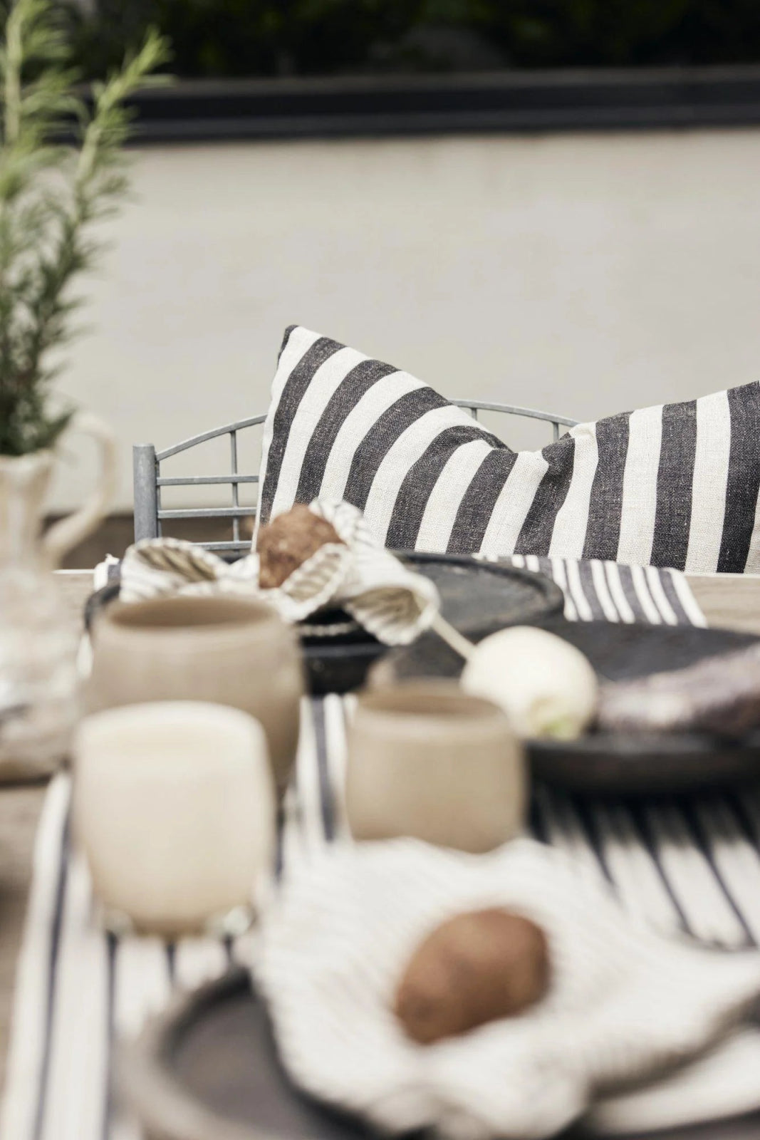 Jakobsdals Cruella stripe Kuddfodral 50x50, Beige - Azalea Home